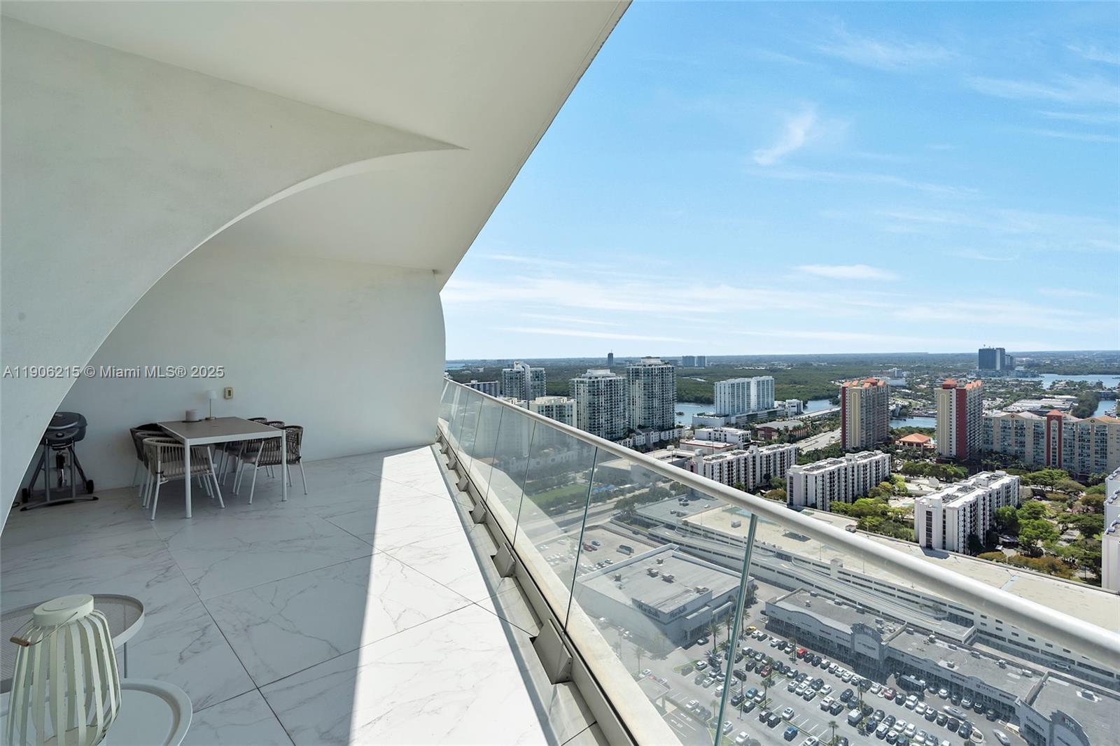 JADE SIGNATURE CONDO - Residential Lease