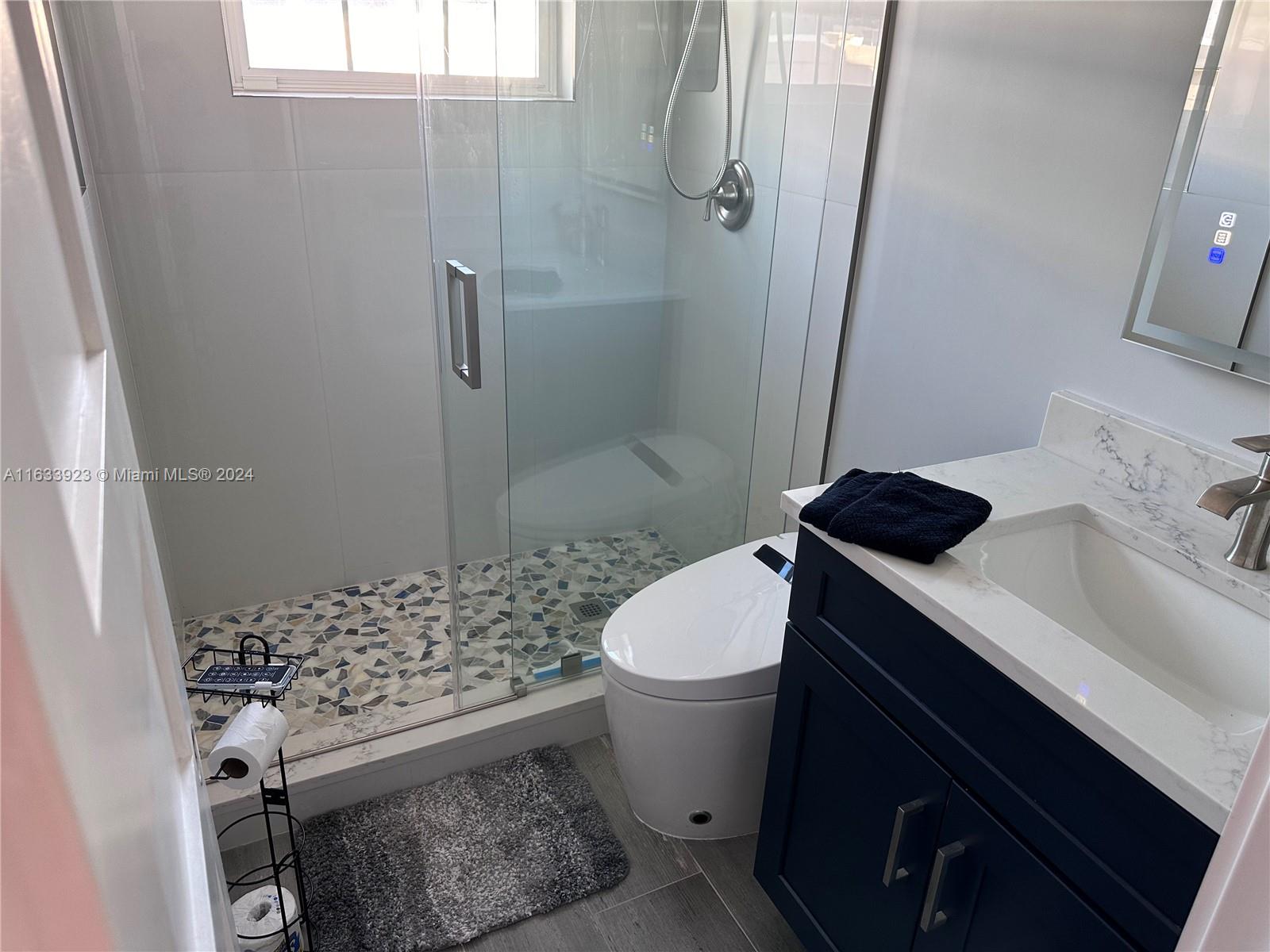 YACHT HARBOR MANOR - Residential Lease