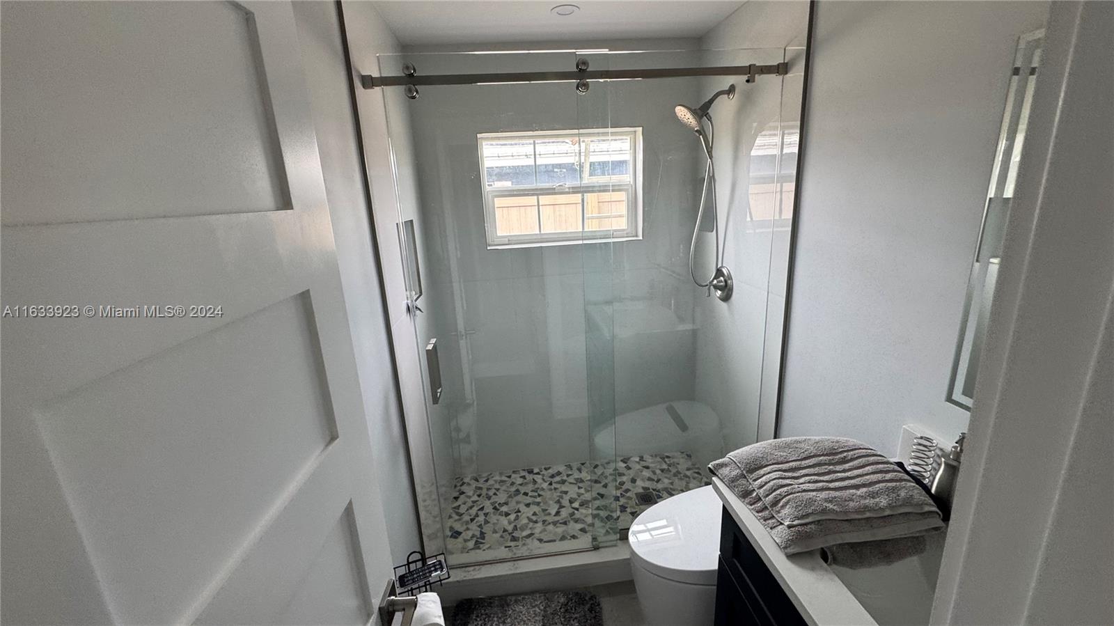 YACHT HARBOR MANOR - Residential Lease