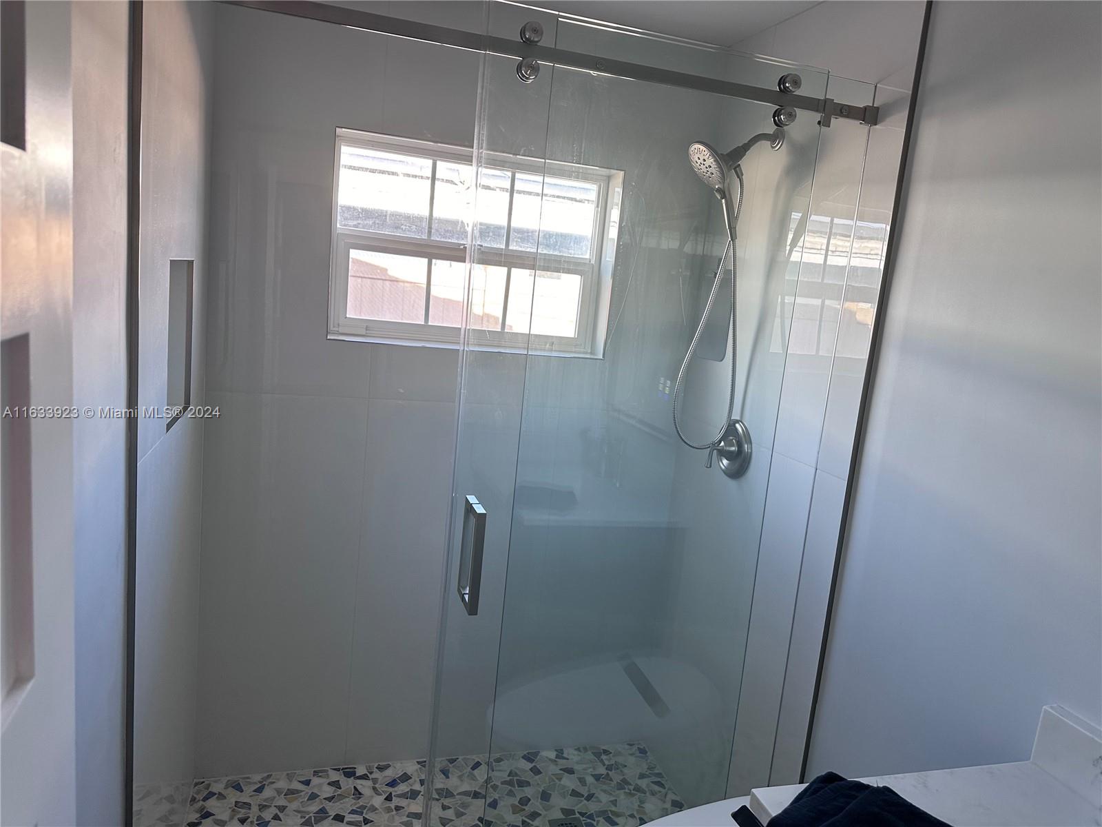 YACHT HARBOR MANOR - Residential Lease