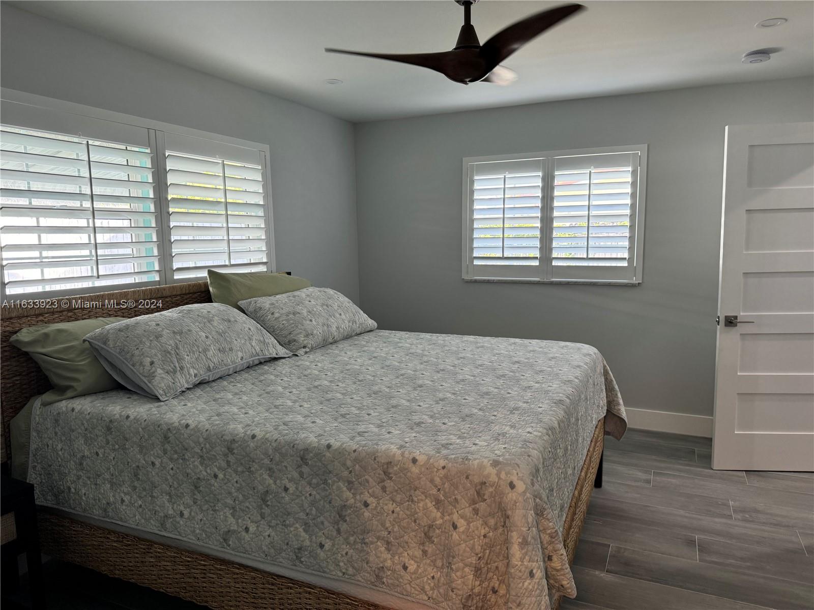 YACHT HARBOR MANOR - Residential Lease