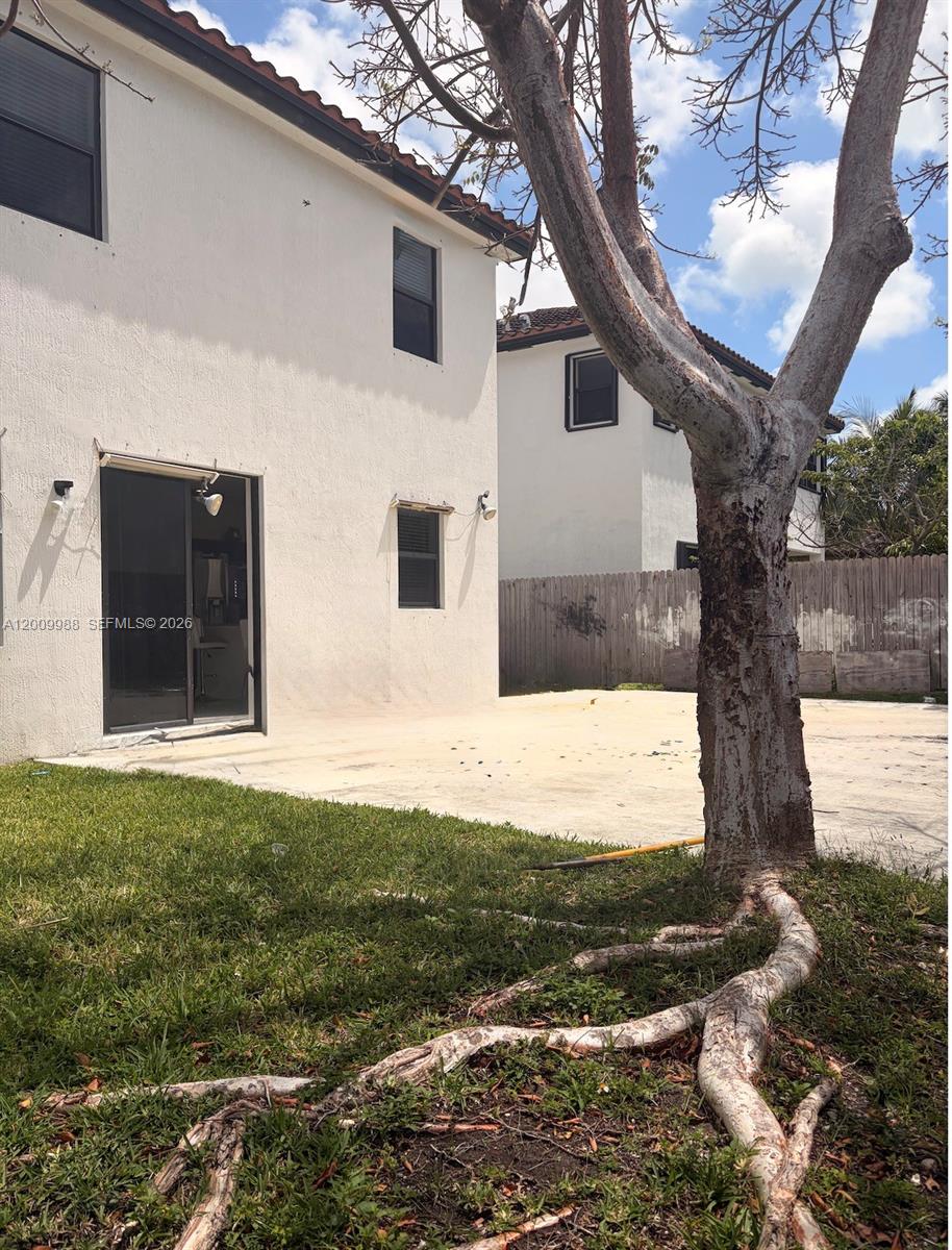 COCO PALM ESTATES - Residential