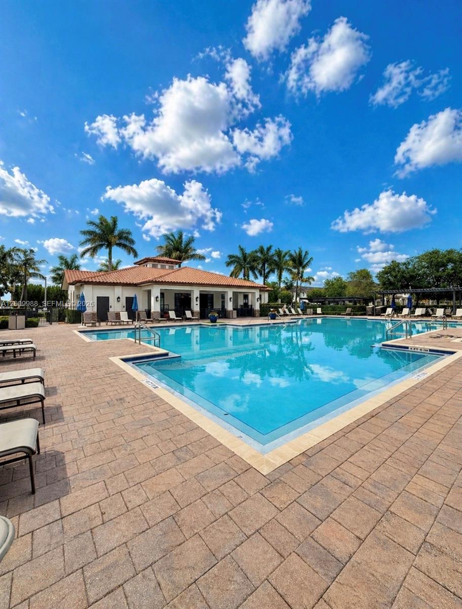 COCO PALM ESTATES - Residential