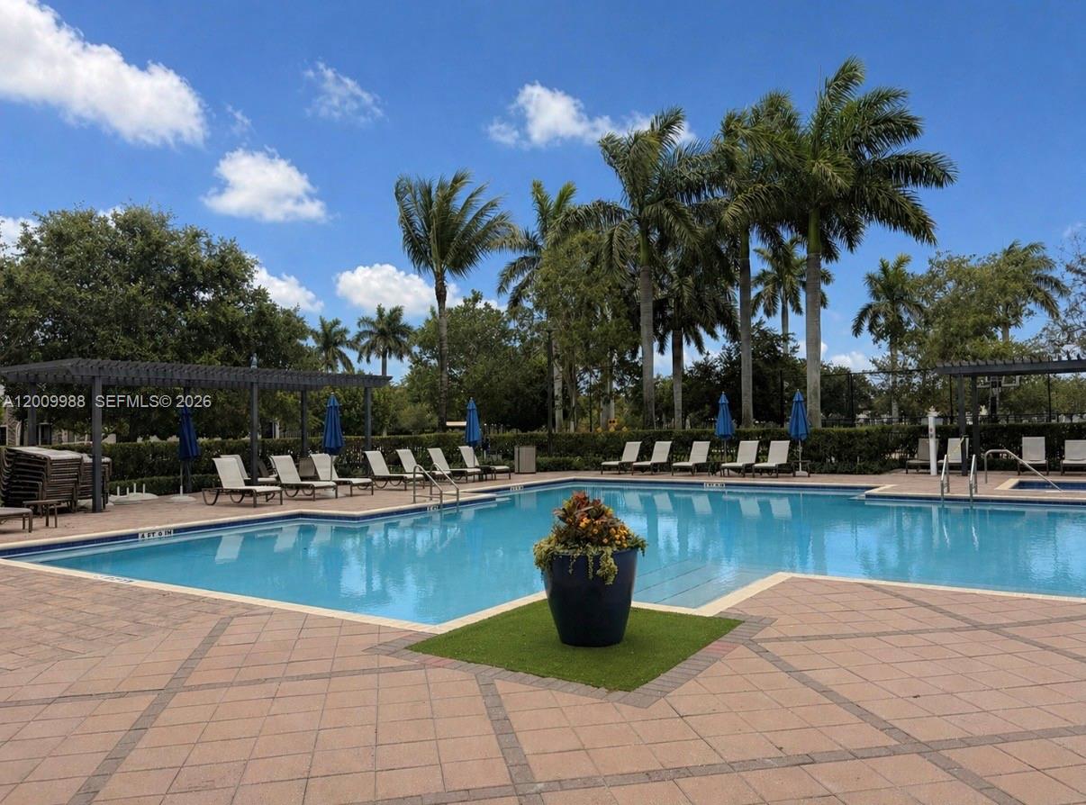 COCO PALM ESTATES - Residential