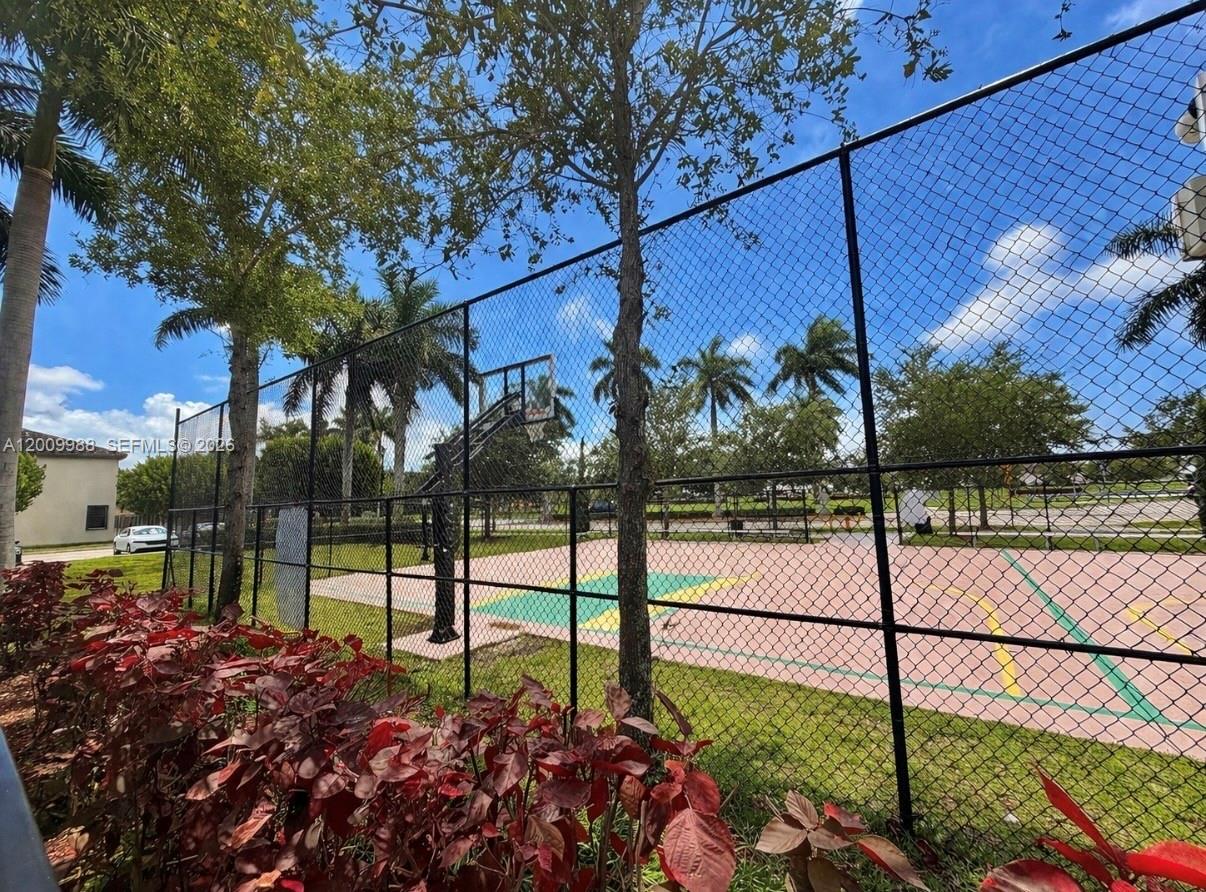 COCO PALM ESTATES - Residential