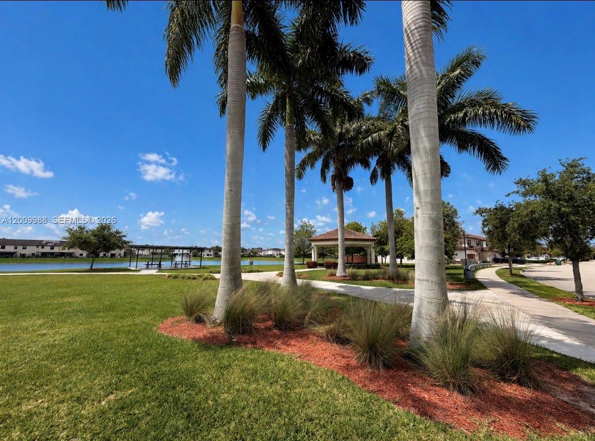 COCO PALM ESTATES - Residential