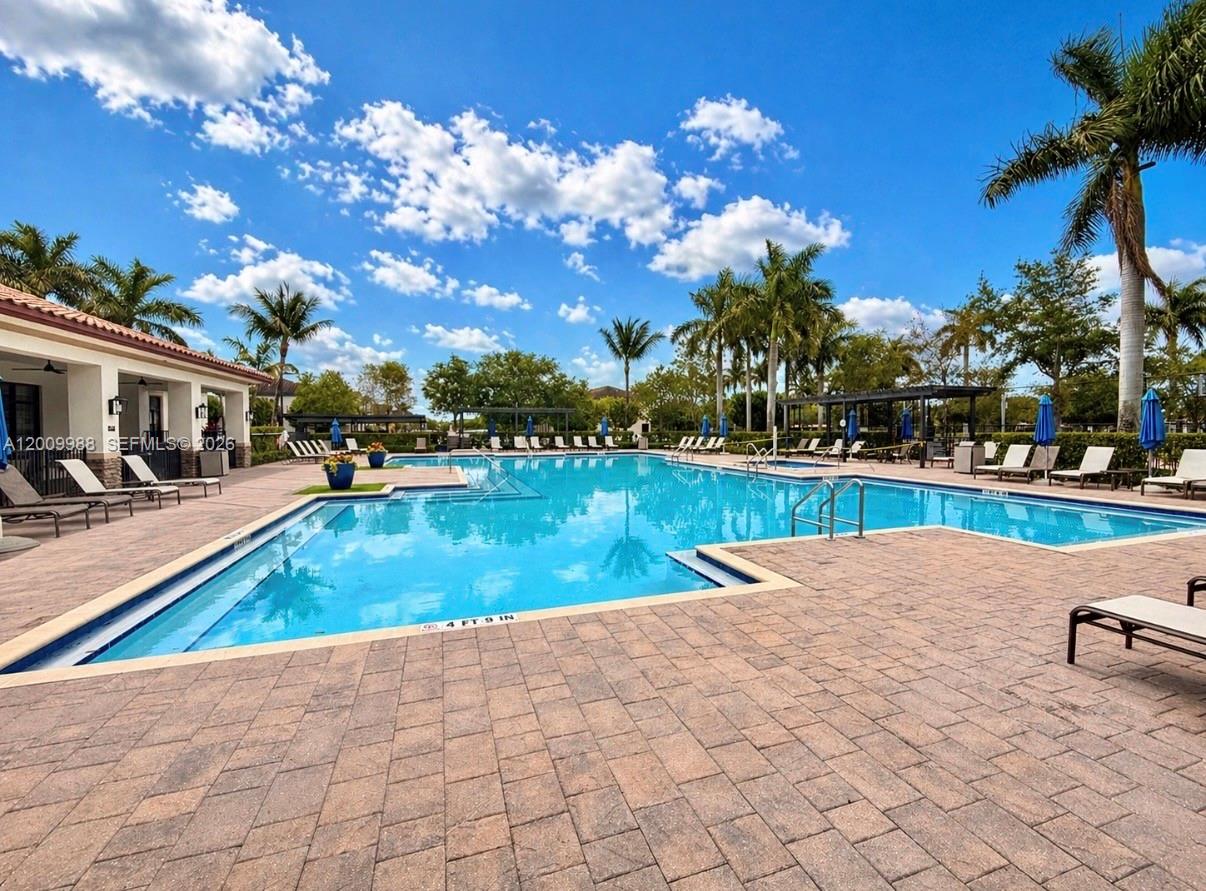 COCO PALM ESTATES - Residential
