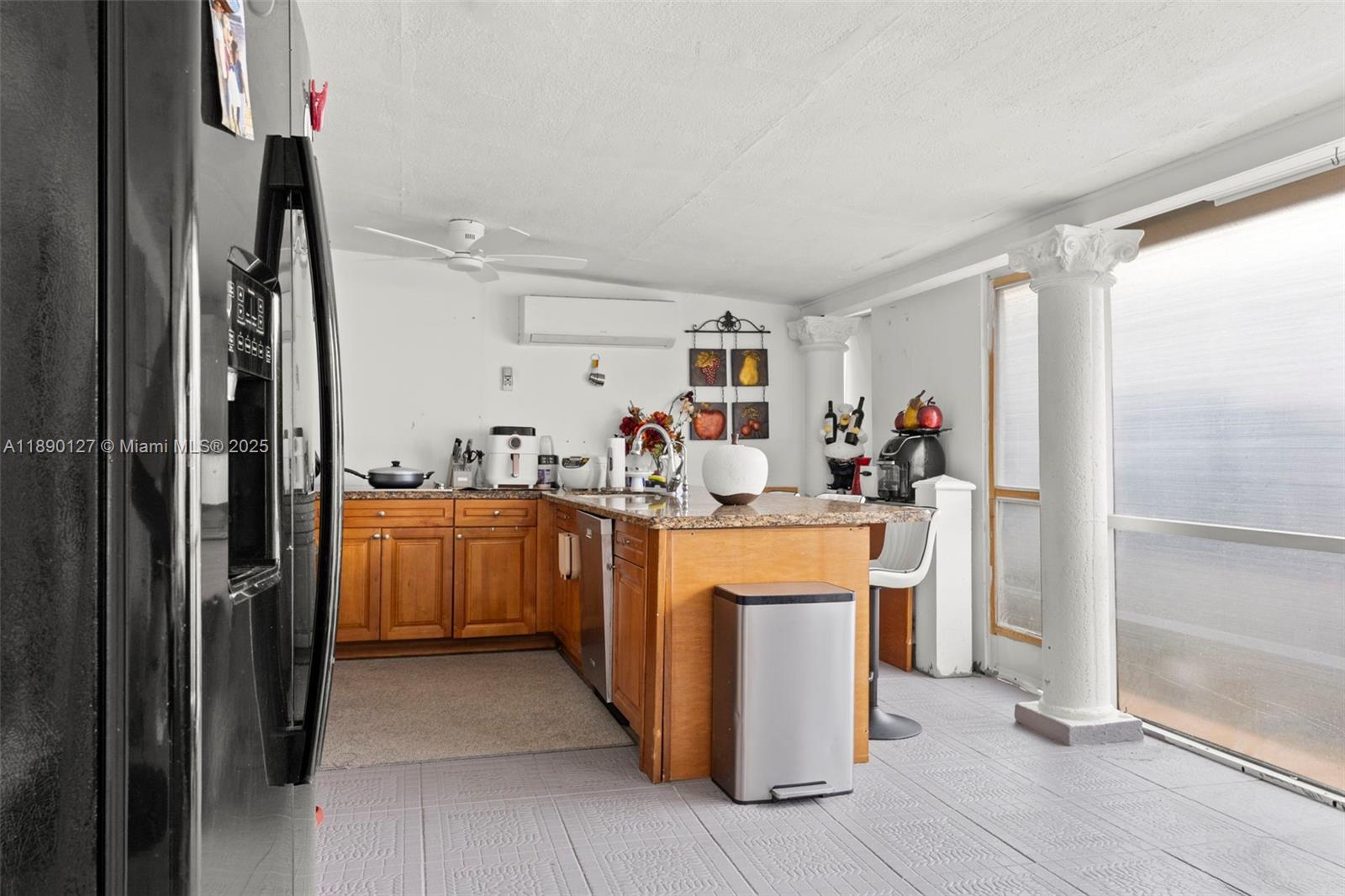 EDGEWATER PARK - Residential