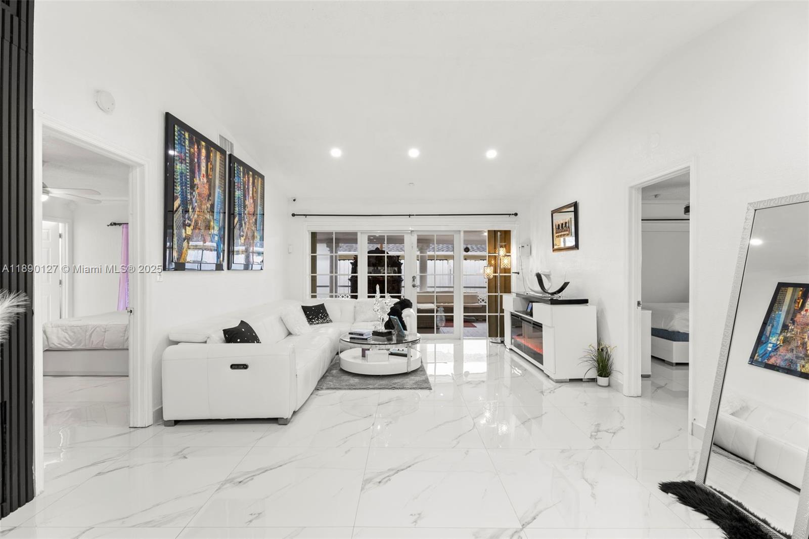 EDGEWATER PARK - Residential