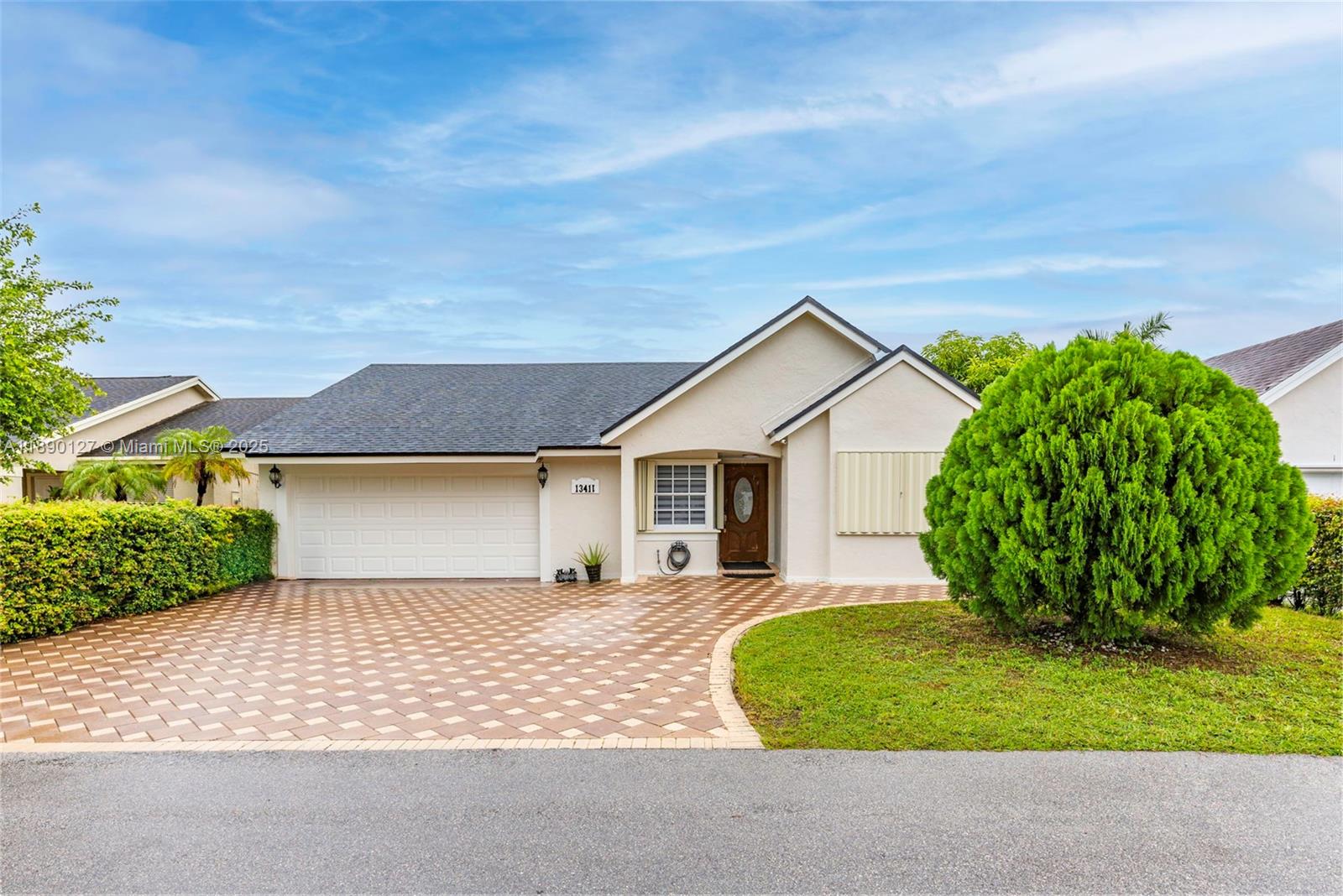 EDGEWATER PARK - Residential