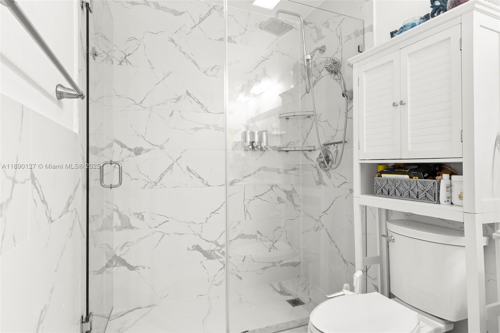 EDGEWATER PARK - Residential