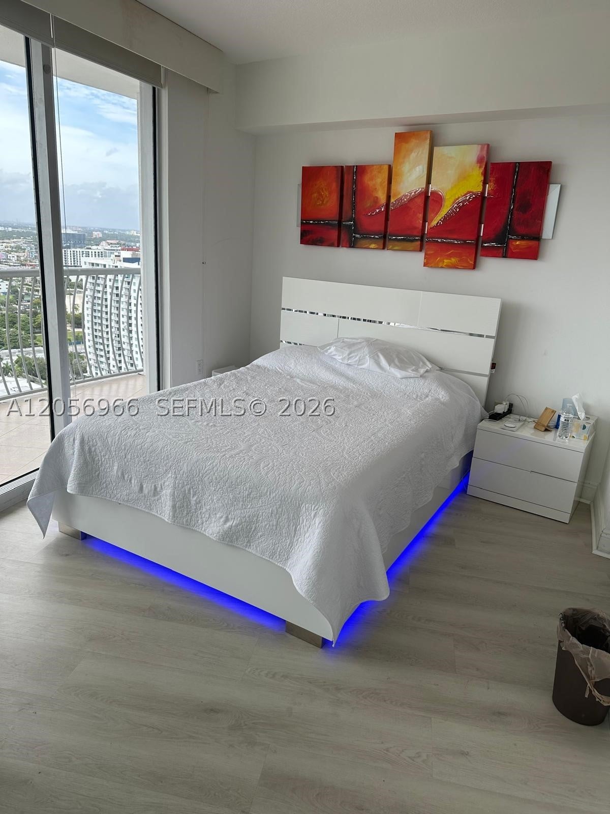 1750 N Bayshore Dr 2914