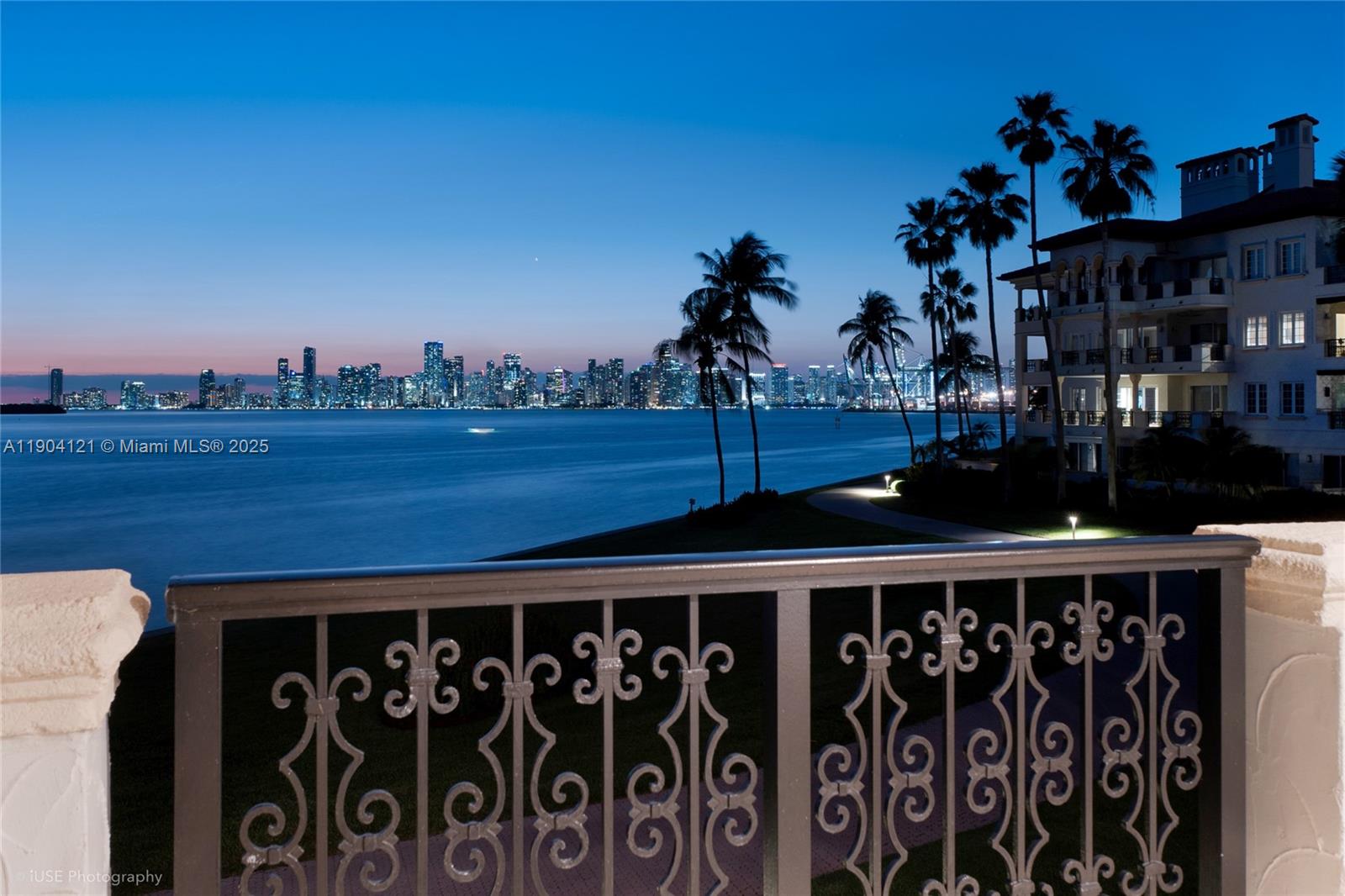 BAYVIEW AT FISHER ISL CON - Residential Lease