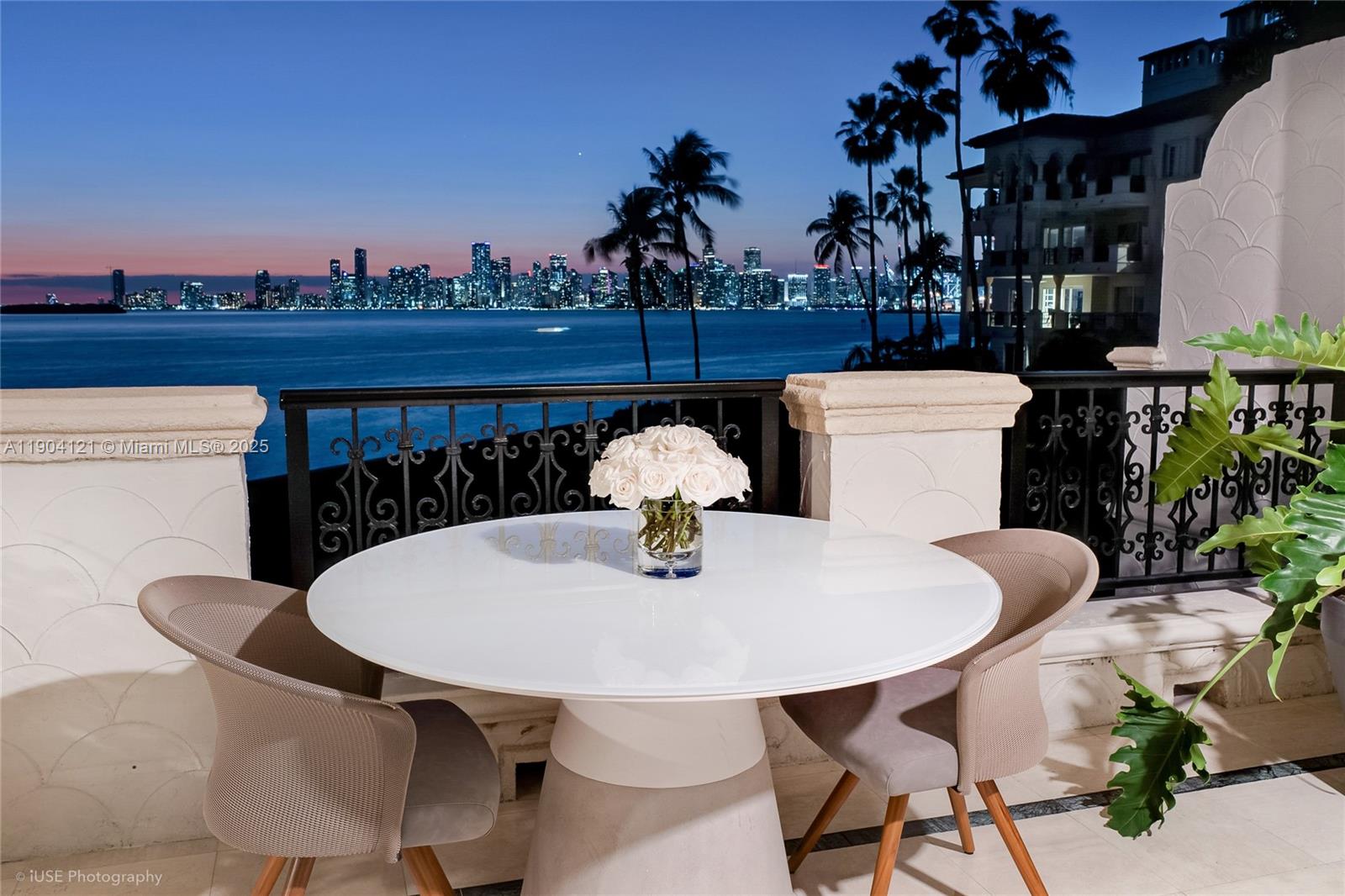 BAYVIEW AT FISHER ISL CON - Residential Lease