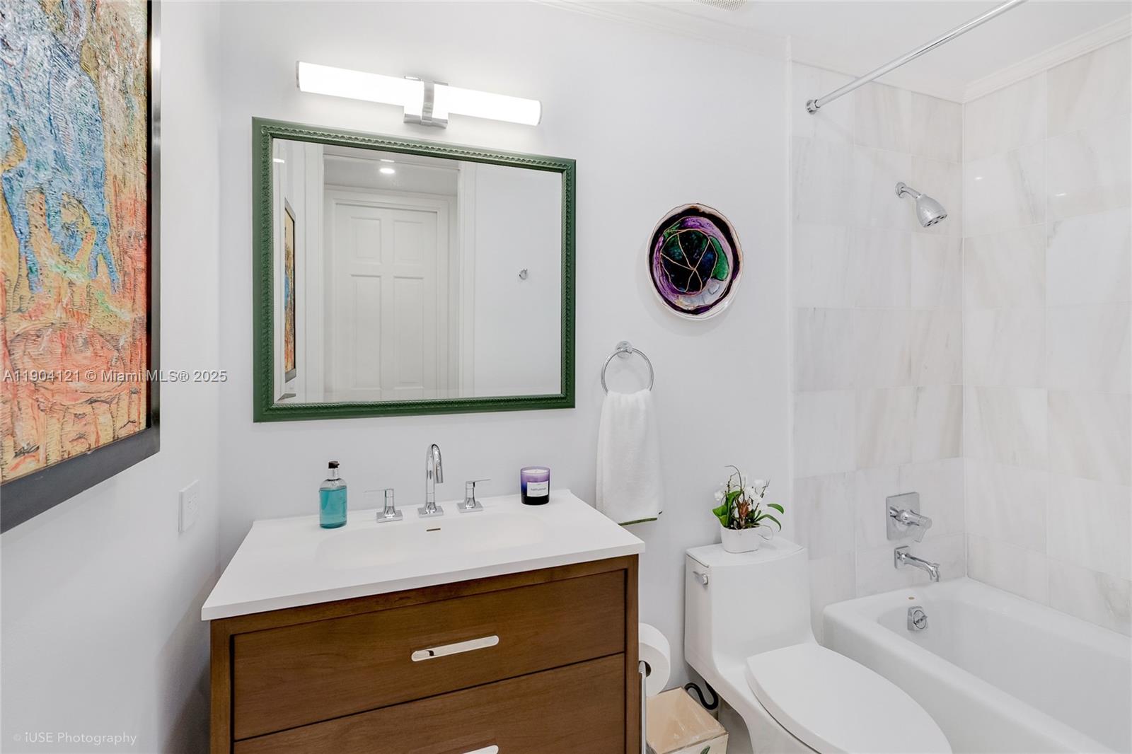 BAYVIEW AT FISHER ISL CON - Residential Lease