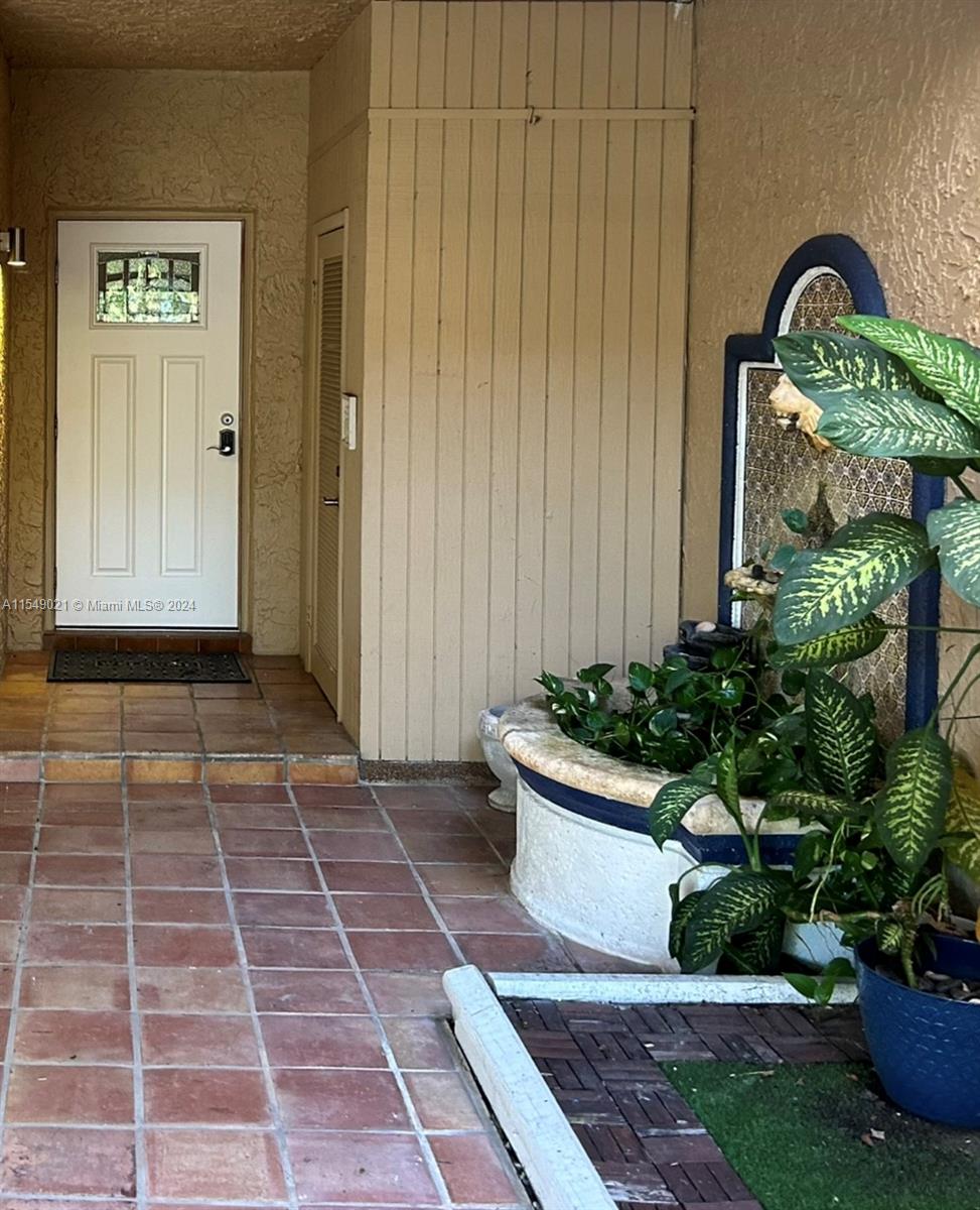 COSTA DEL SOL CONDO #4 - Residential
