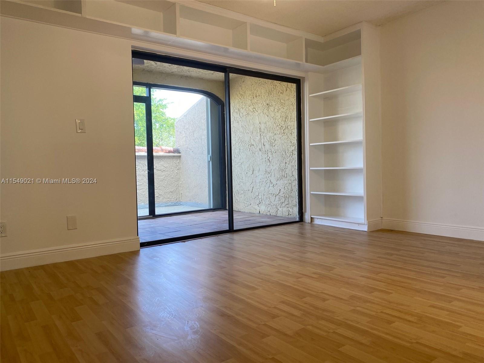 COSTA DEL SOL CONDO #4 - Residential