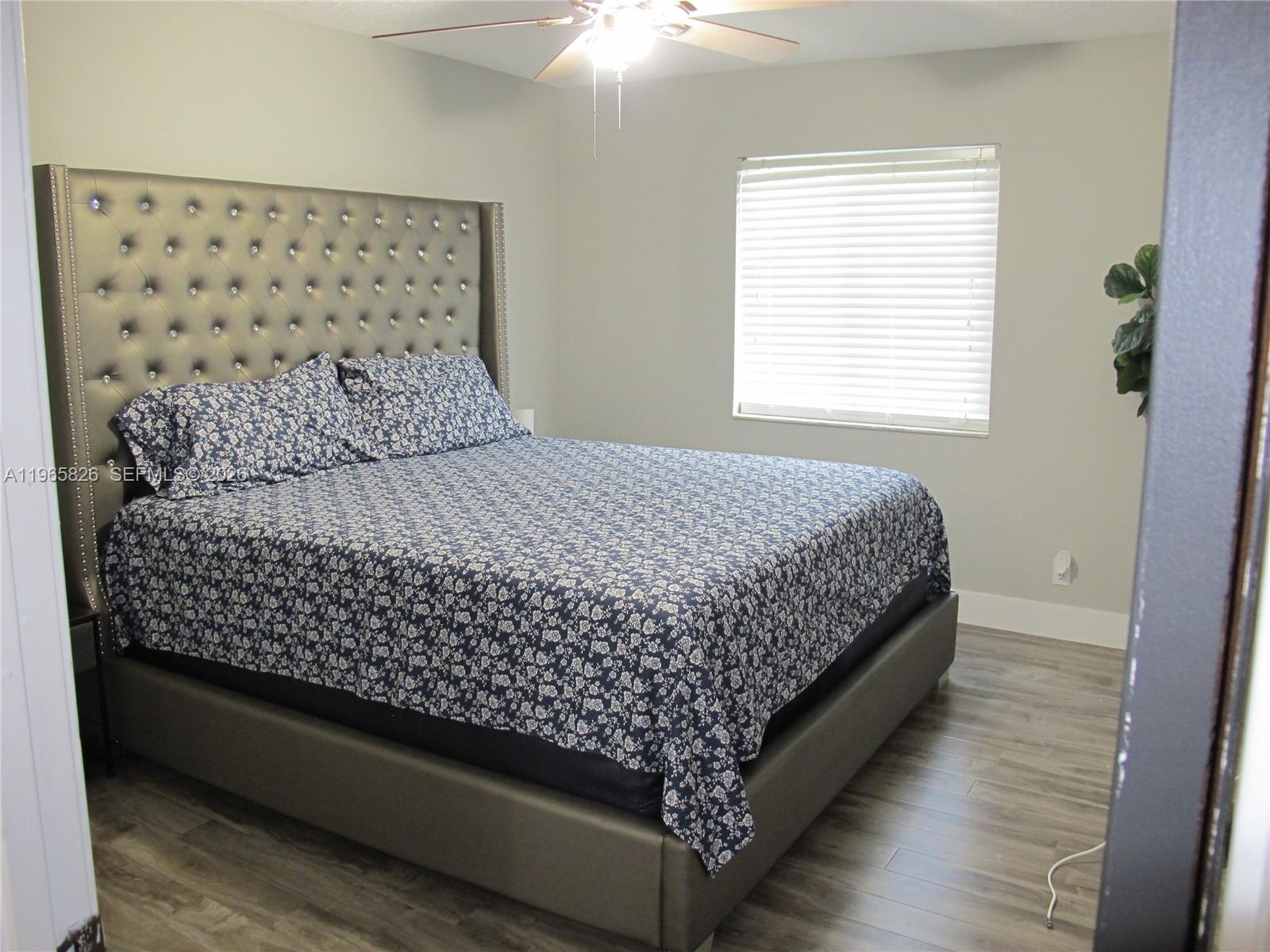 KENSINGTON - Residential