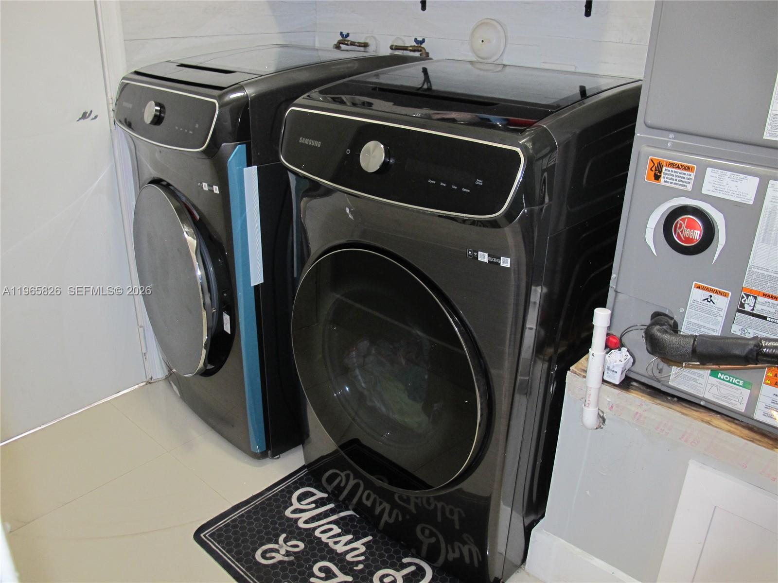 KENSINGTON - Residential