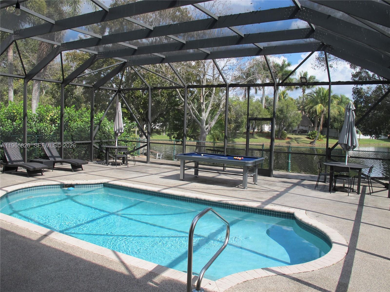 KENSINGTON - Residential