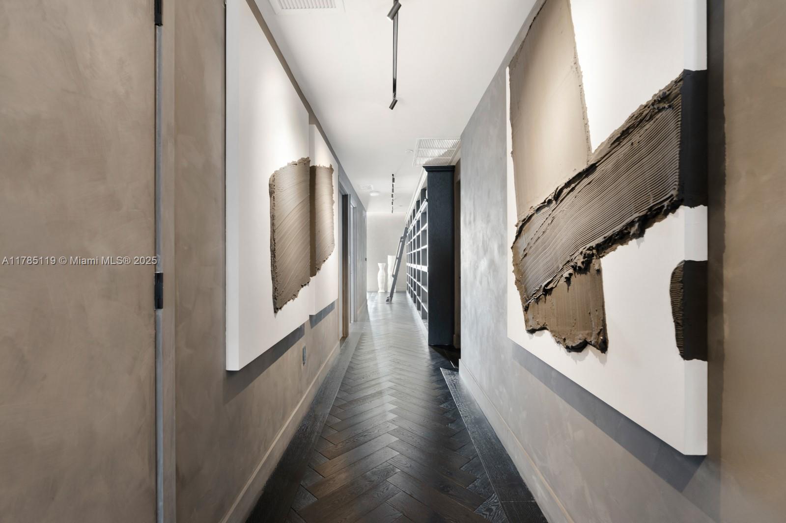 NANCY TERRACE - Residential