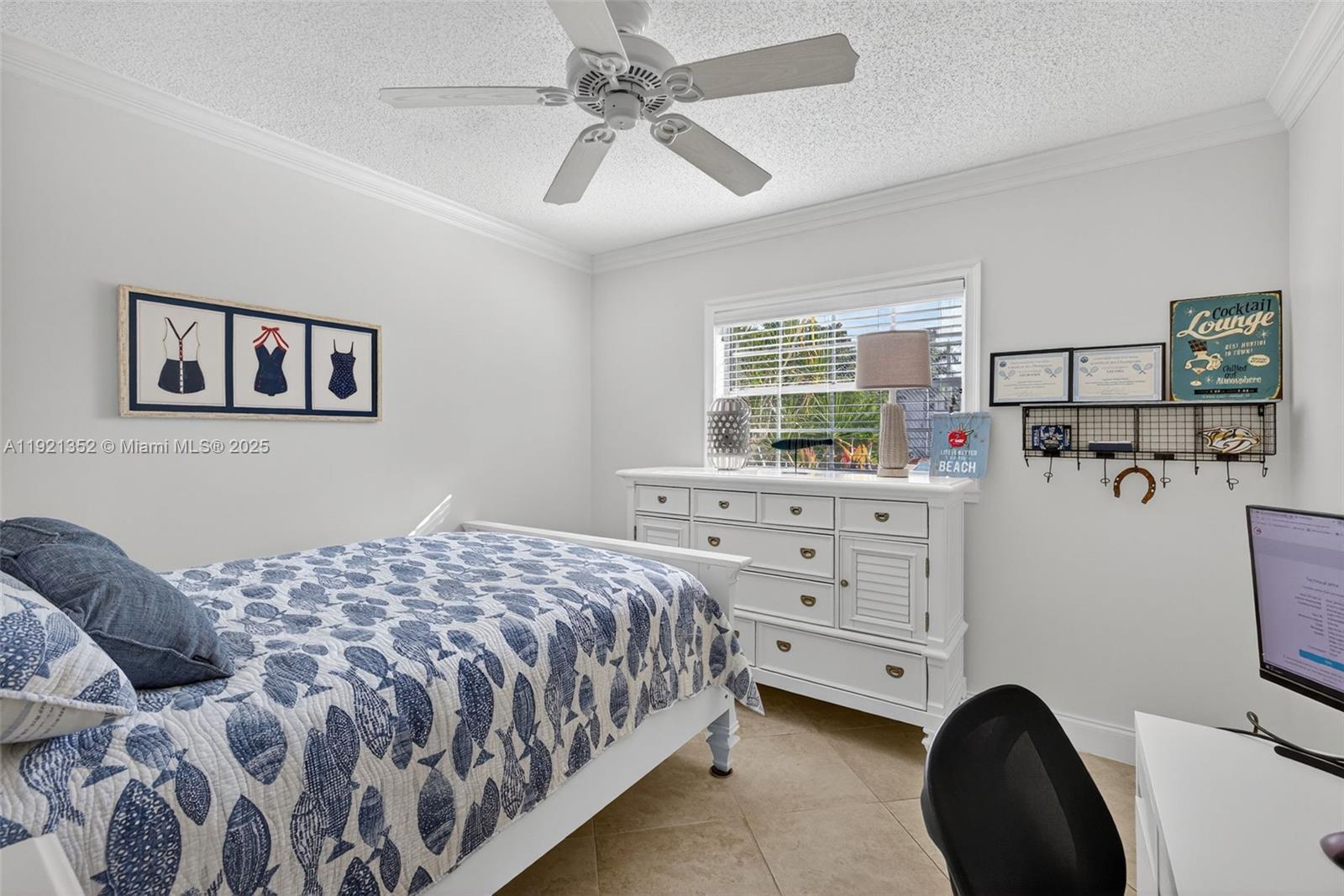 MEADOWS CONDO - Residential