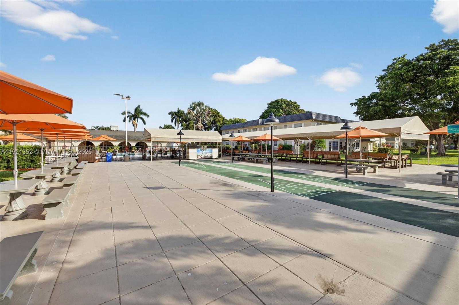 MEADOWS CONDO - Residential