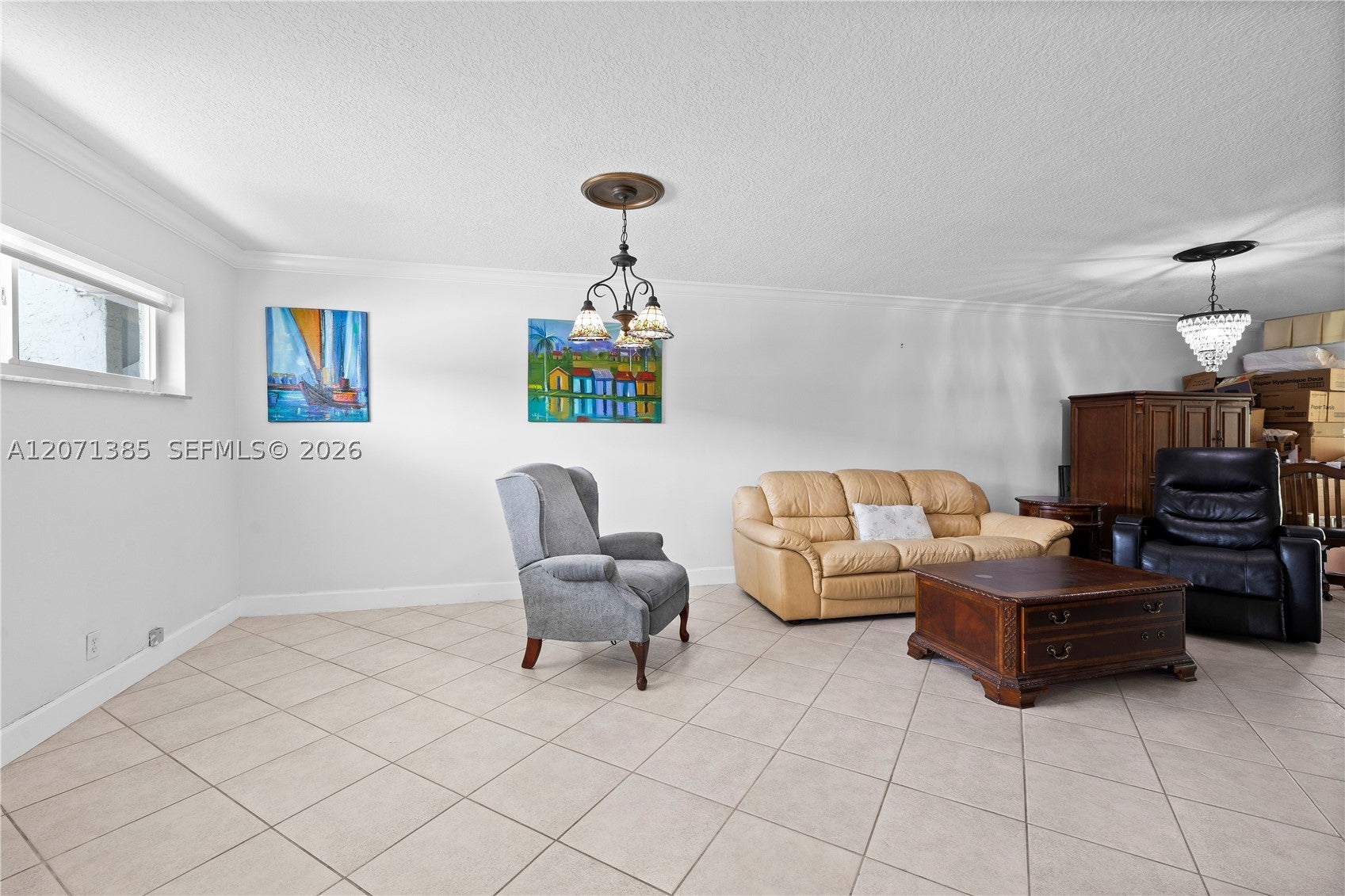 View photos, virtual tours, details... 811 S Hollybrook Dr 105