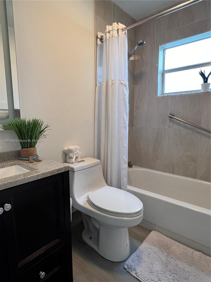 KINGS POINT NORMANDY COND - Residential