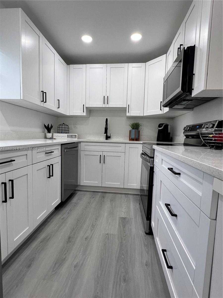 KINGS POINT NORMANDY COND - Residential