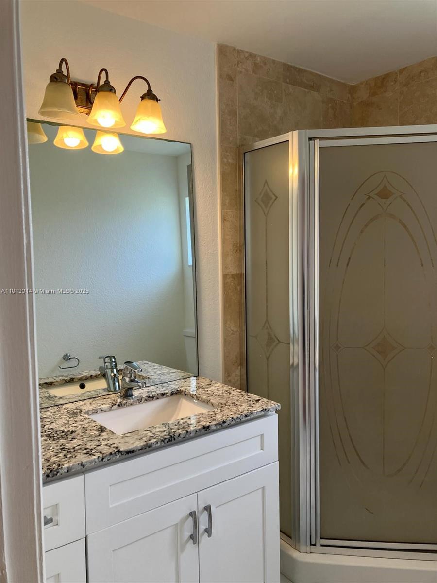 BLUE LAKE TOWNHOUSES COND - Residential Lease