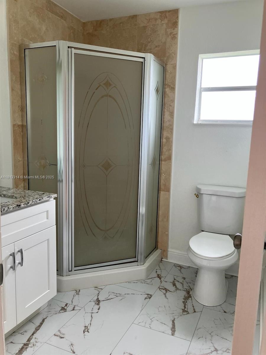 BLUE LAKE TOWNHOUSES COND - Residential Lease