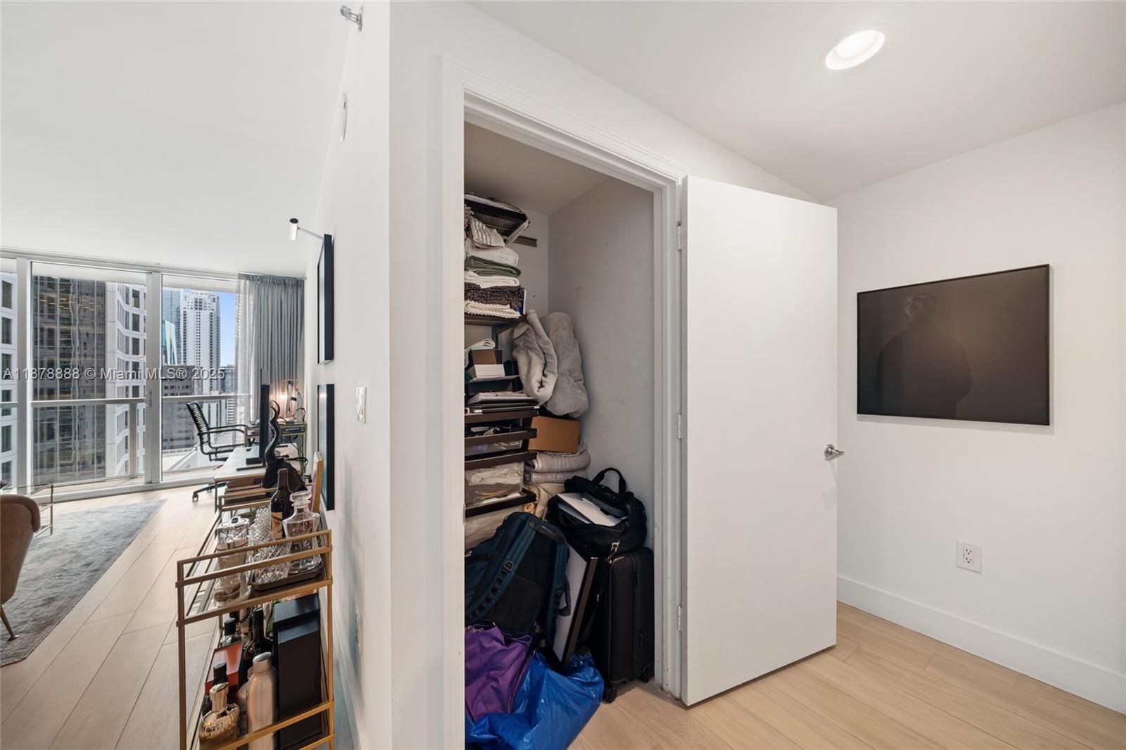 500 BRICKELL WEST CONDO - Residential