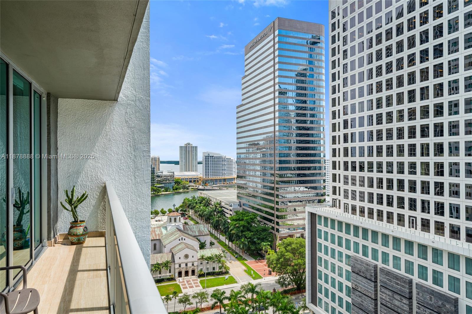 500 BRICKELL WEST CONDO - Residential