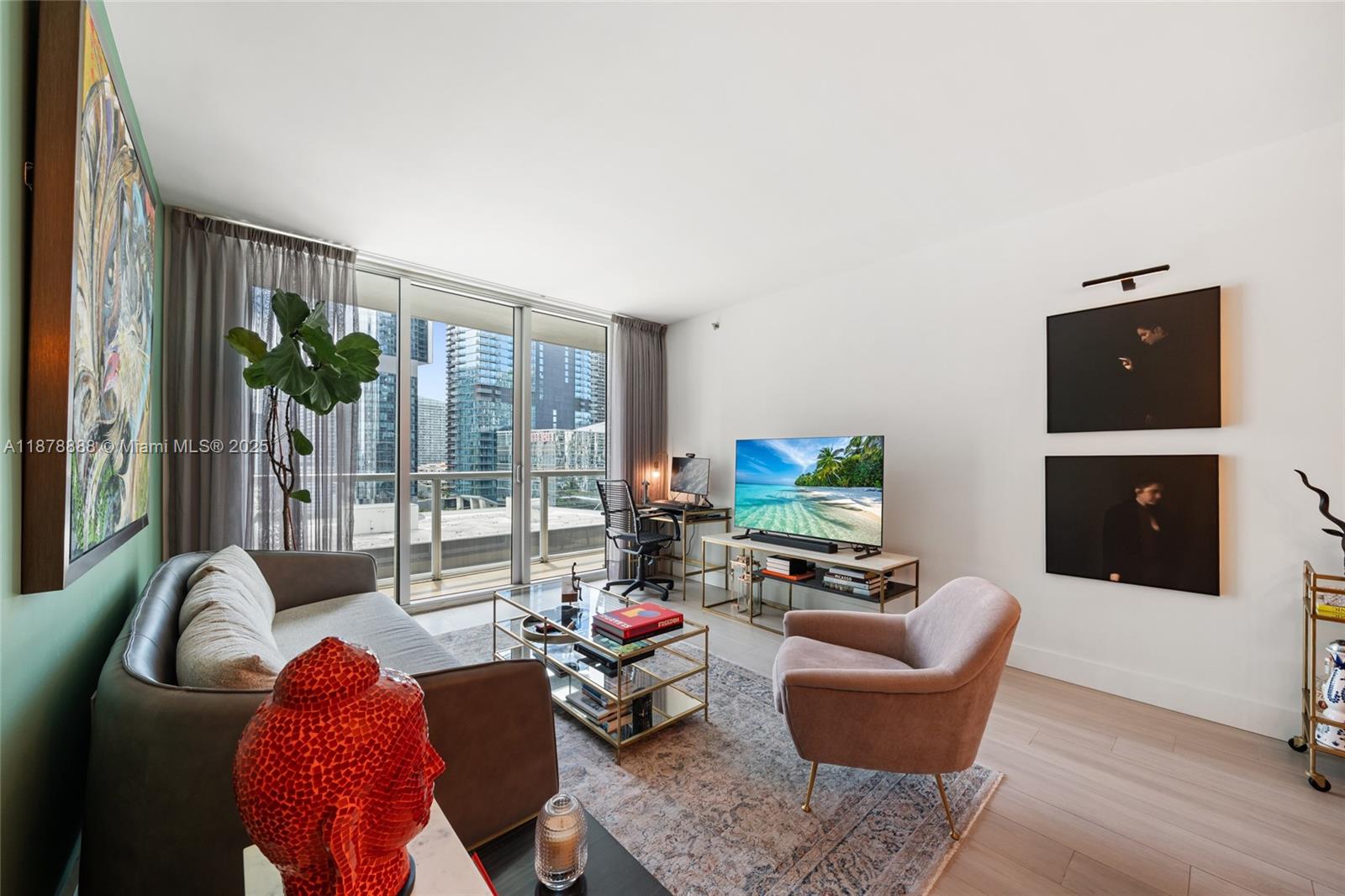 500 BRICKELL WEST CONDO - Residential