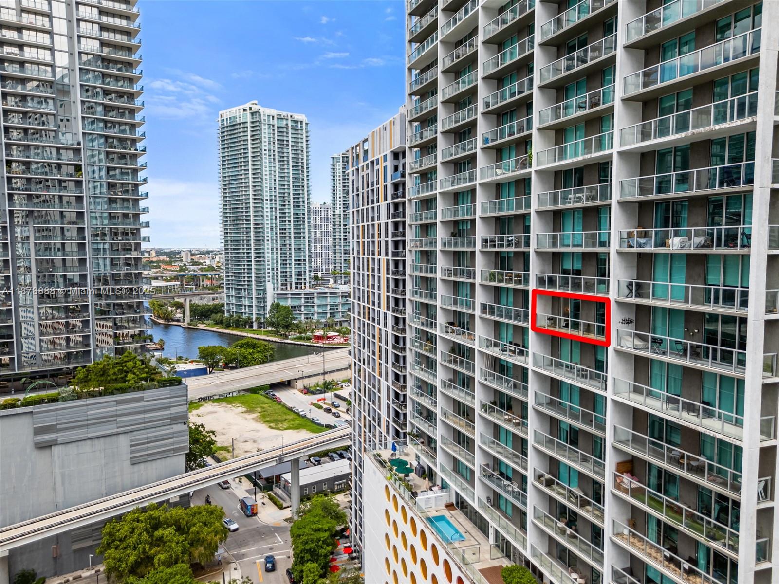 500 BRICKELL WEST CONDO - Residential