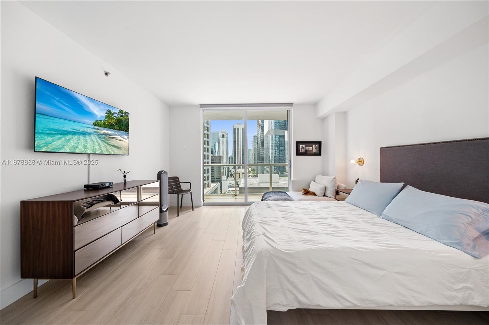 500 BRICKELL WEST CONDO - Residential