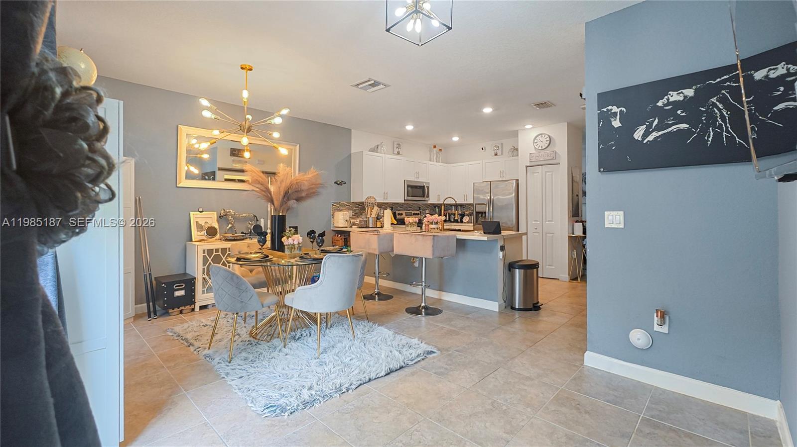 VIA VENTURA NEIGHBORHOOD - Residential