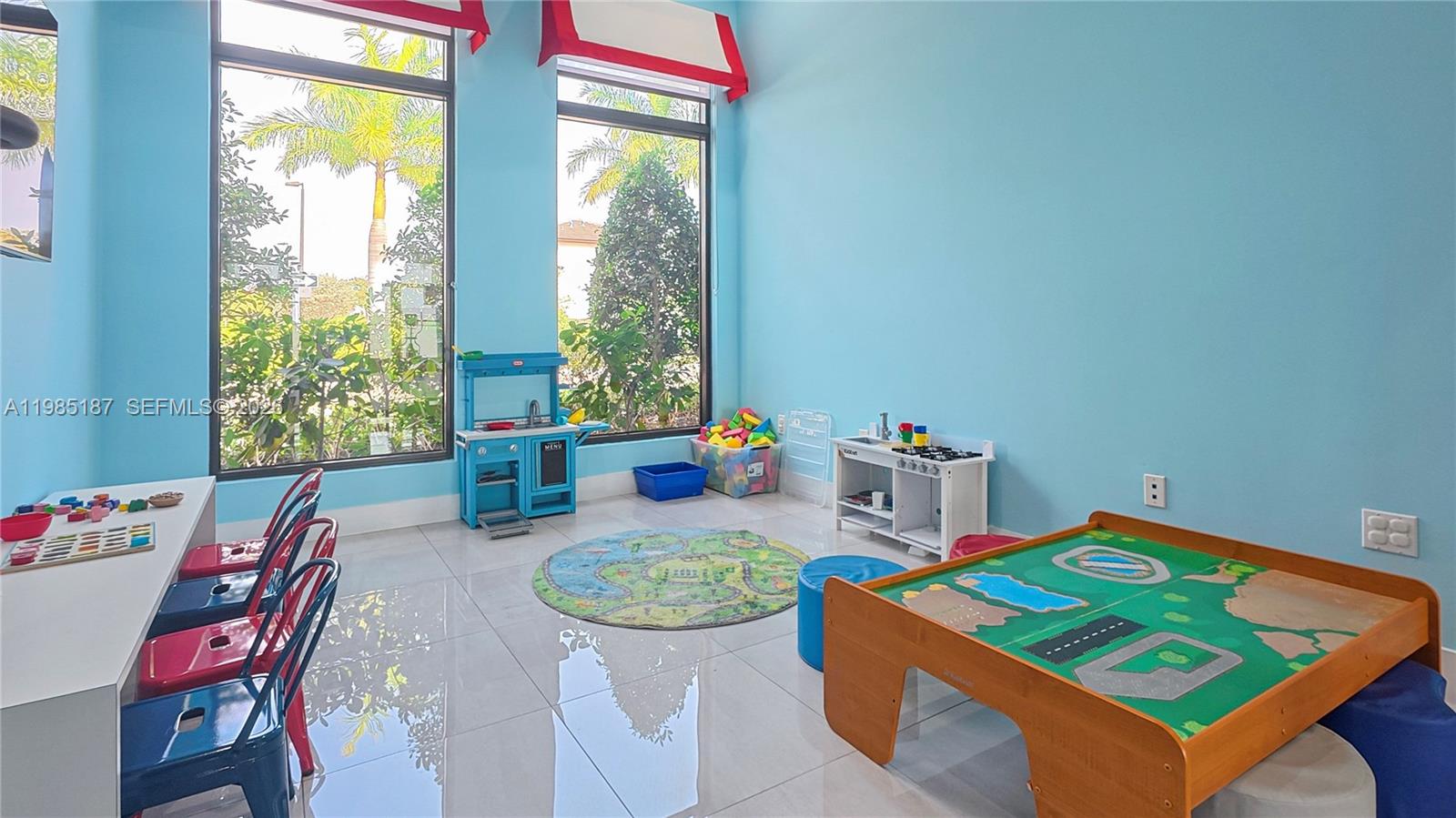 VIA VENTURA NEIGHBORHOOD - Residential