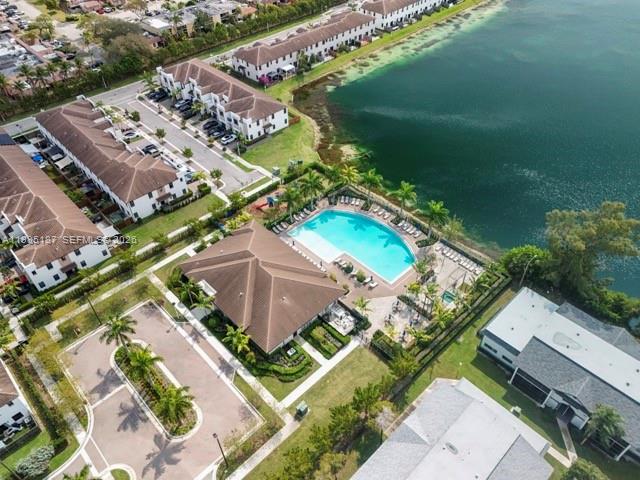 VIA VENTURA NEIGHBORHOOD - Residential