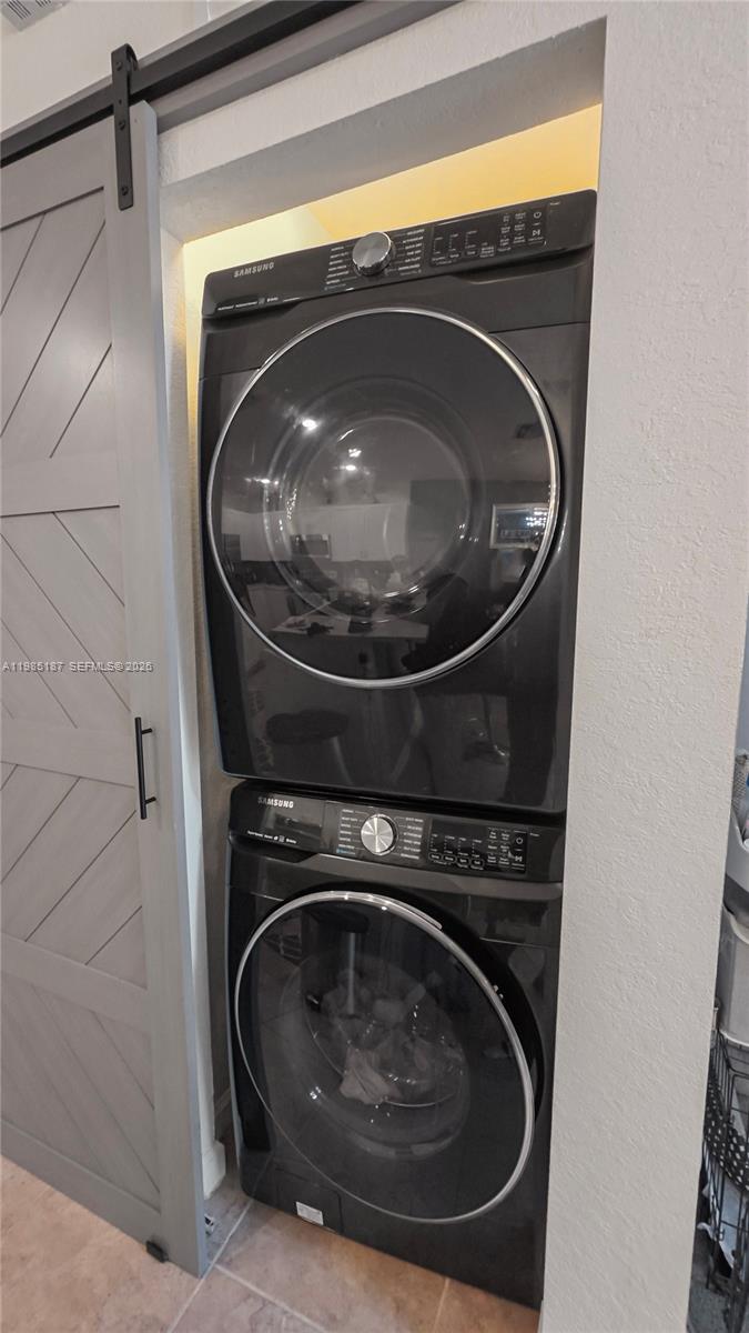 VIA VENTURA NEIGHBORHOOD - Residential