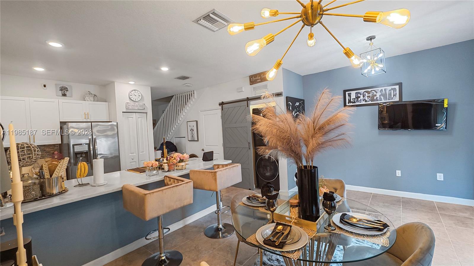 VIA VENTURA NEIGHBORHOOD - Residential