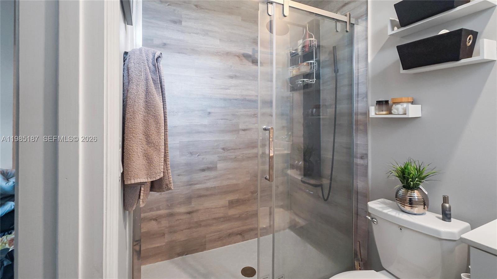 VIA VENTURA NEIGHBORHOOD - Residential