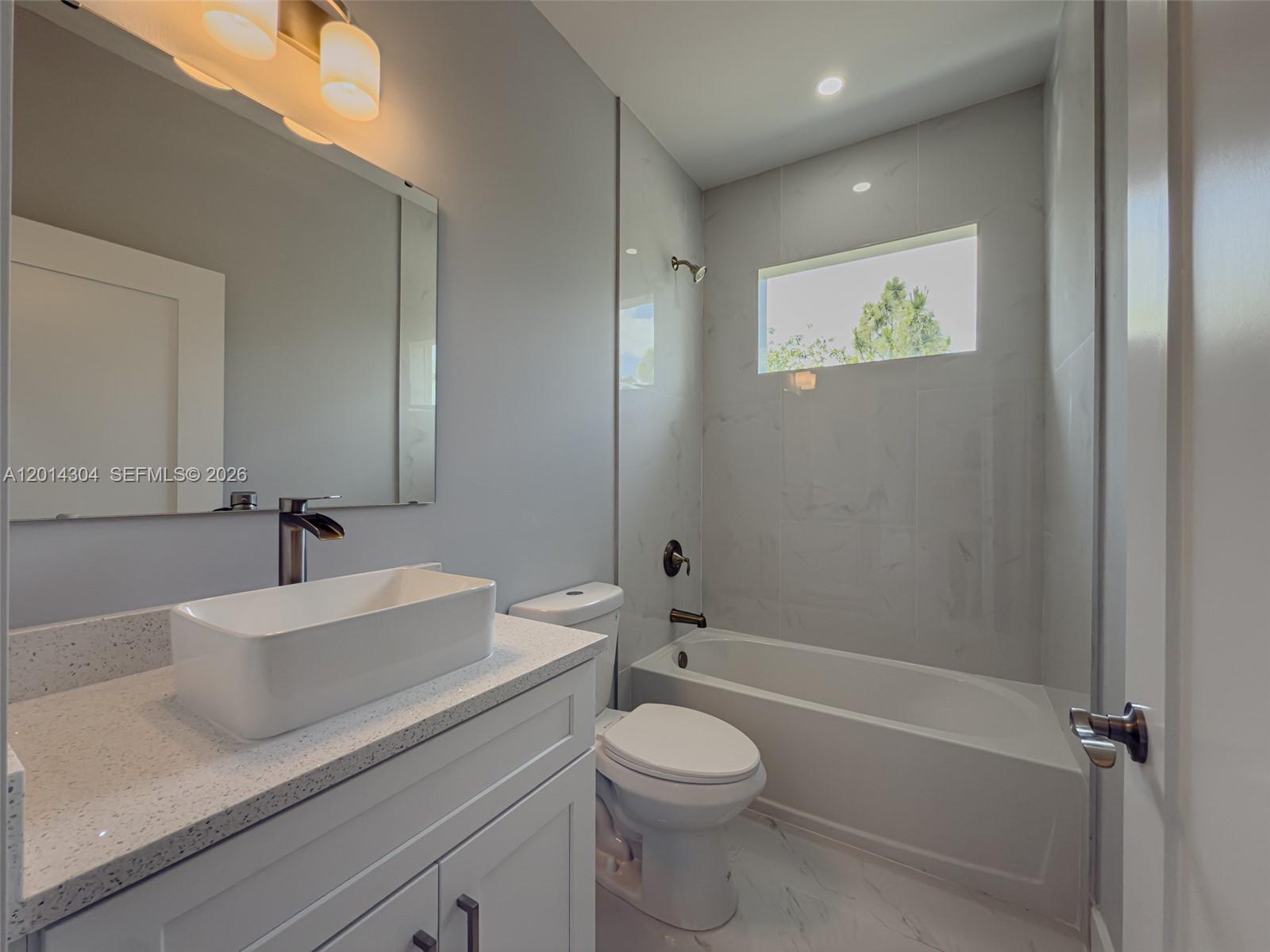 SOUTHWOOD - Residential