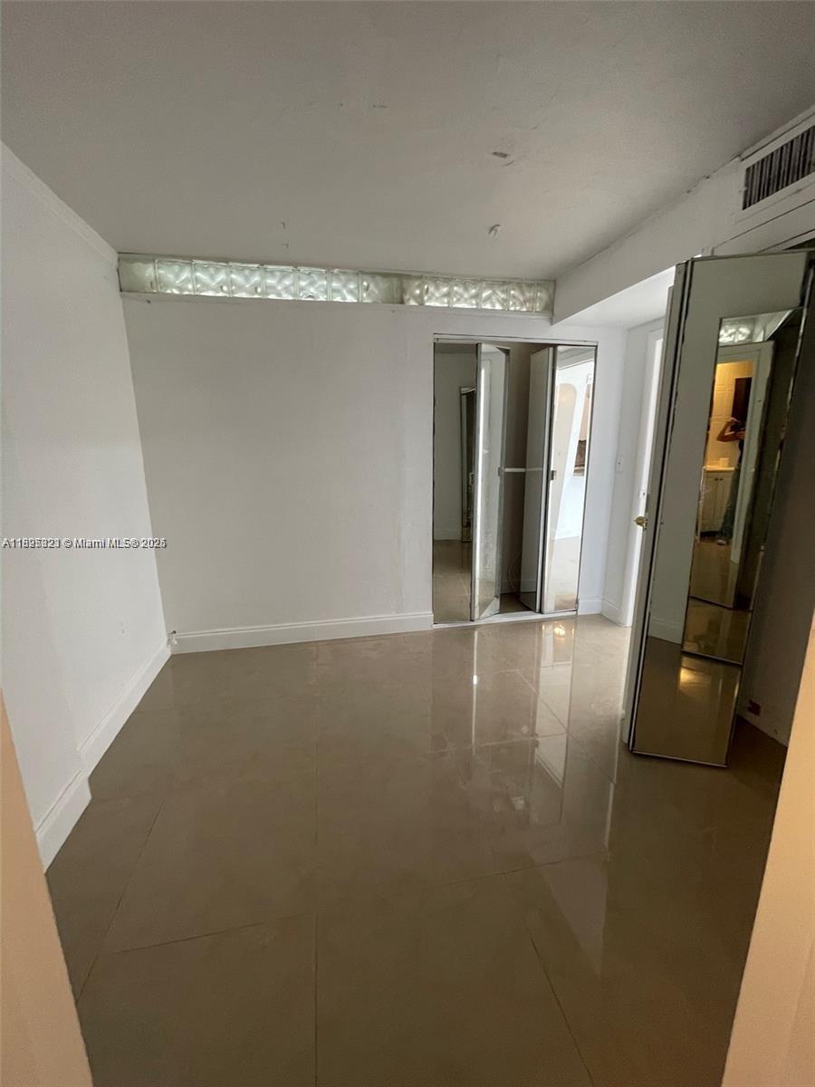 TALL TREES CONDO - Residential