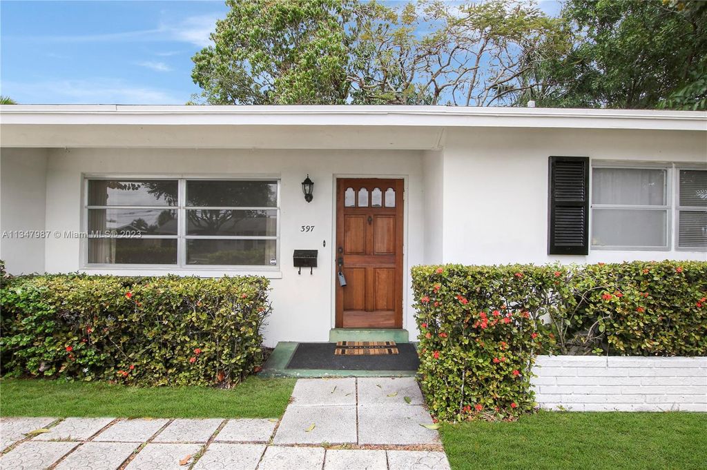 Photo of 397 Lighthouse Dr, Palm Beach Gardens, FL 33410 (MLS # A11347987)