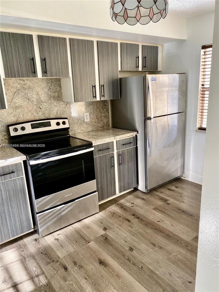 ROCK ISLAND LAND CORP - Residential