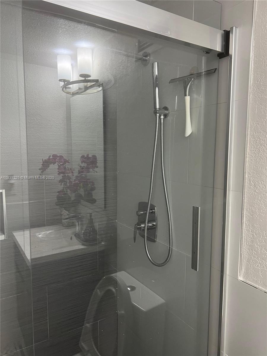 2501 S Osean Dr 532