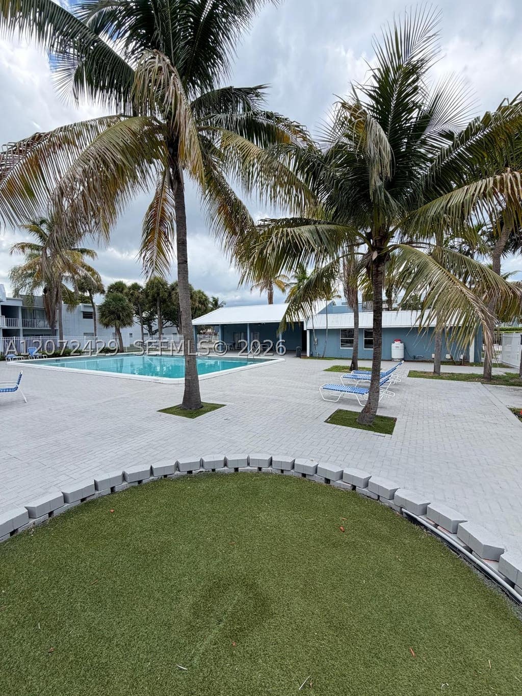 Photo of 411 Executive Center Dr #109, West Palm Beach, FL 33401 (MLS # A12072429)