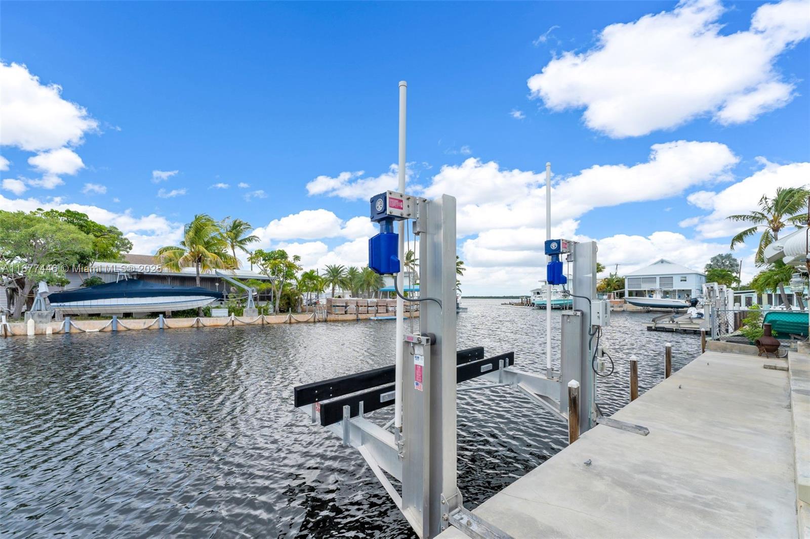 SEXTON COVES ESTATES - Residential